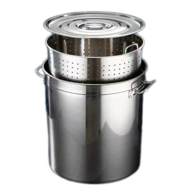 Leaked bucket + solid bucket [with lid]