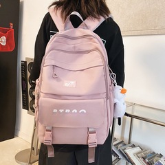 パソコンは中学生のカバン工場の男女がよく売れています。