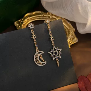 欧美跨境设计感不对称星星月亮耳坠 复古轻奢镶钻高级感耳饰批发
