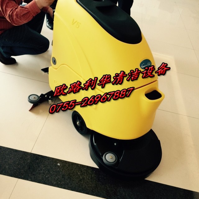 广场用洗地机 洗地机 手推式洗地机 电瓶式洗地机