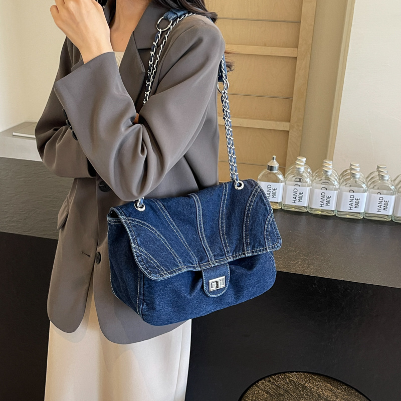 2024 nueva moda super fuego casual señoras bolso de hombro cadena de gran capacidad tirada diagonal bolso femenino al por mayor