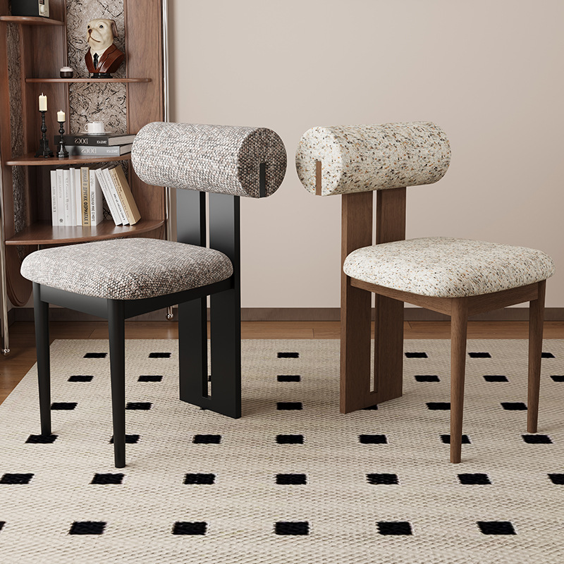 Silla de comedor de madera maciza nórdica para el hogar celebridad de Internet silla de respaldo simple y suave silla de diseño cafetería mesa de comedor comercial