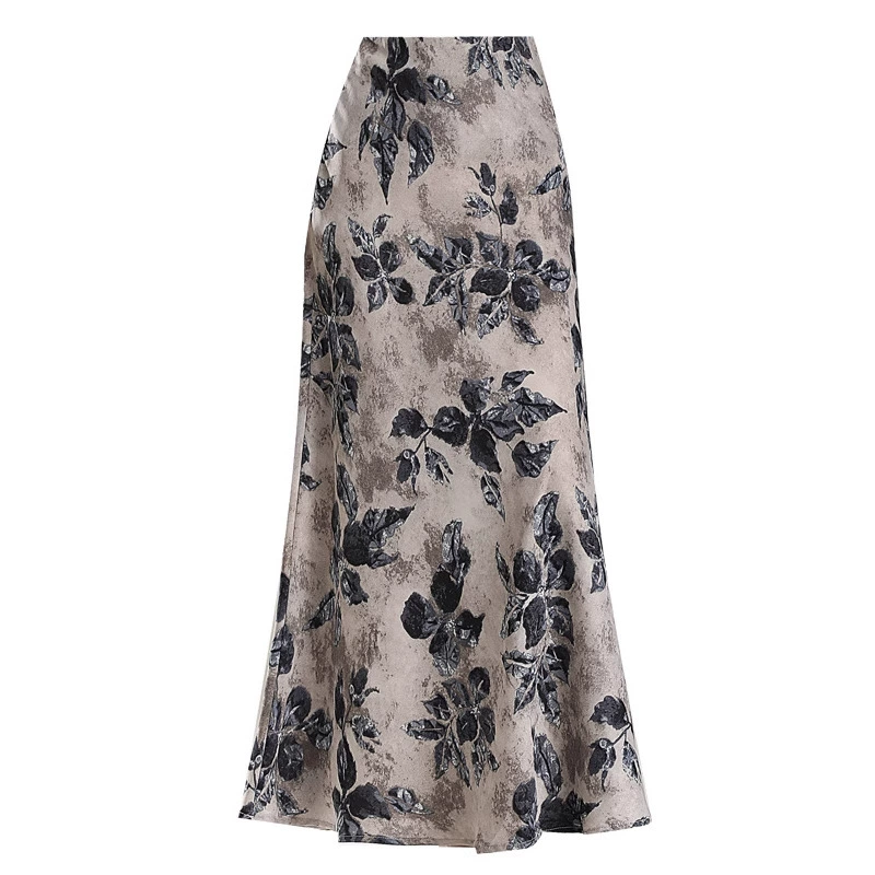 Summer long skirt, bright catchy style, high-quality style, hip-accented, "fish tail" cut
