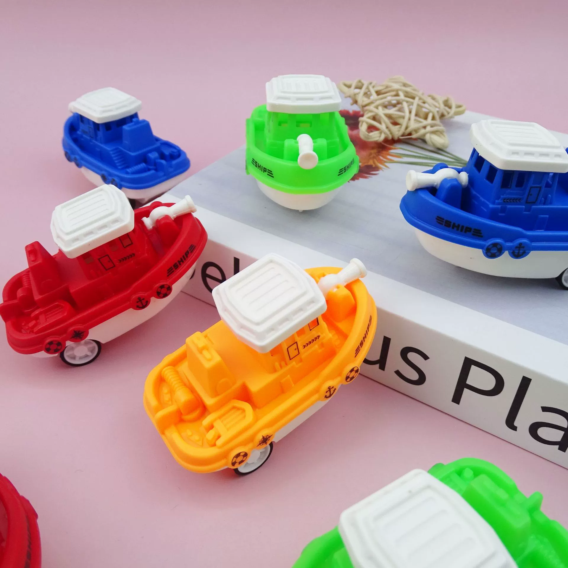 Детская маленькая игрушка мультфильм мини-вернет пиратский корабль модель автомобиля детский сад приз производителя через границу прямой поставки