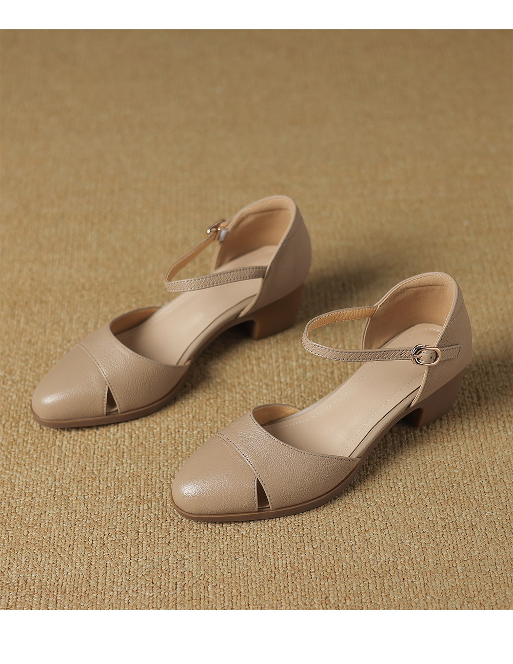 Sandal nữ da dê quai ngang khóa một dây, gót vừa 4,5 cm, mũi kín hở gót — Màu trắng nhạt chi tiết 16
