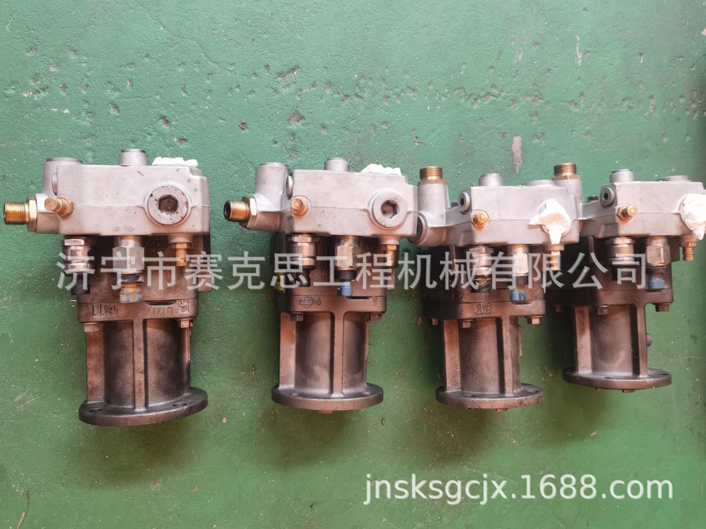 适用于小松D375A-5推土机SA6D170E-3燃油泵总成 6560-71-1102