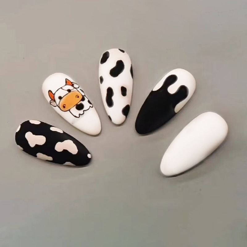 Almond Nails Round Head Cute Black and White Cow Flow Heart Wear Nails Frosted Texture Fake Nails Wearable Nails Wholesale