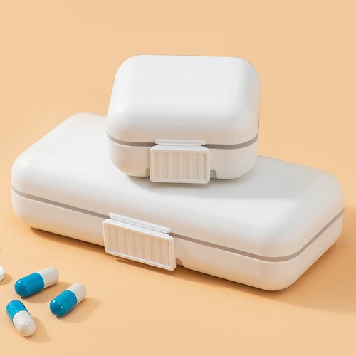 Portable mini pill box, silicone ring double seal medicine pill storage box, snap-type divided pill box