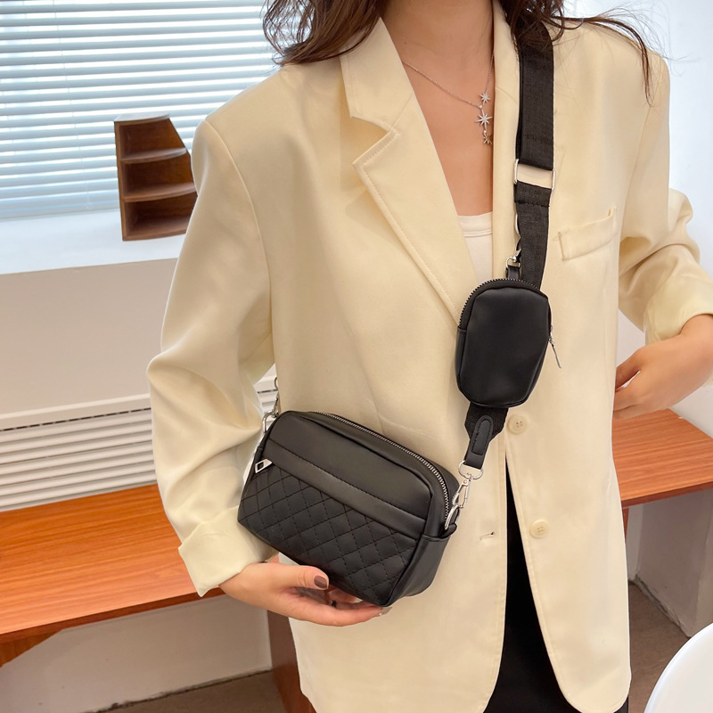 Lingge maquillage 2023 nouveau petit parfum Style épaule Guangzhou mode sac de téléphone pour femmes_voghion.com