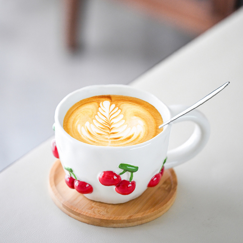 エンボスチェリーカップ家庭用飲料ミルクセラミックコーヒーカップティーカップマグ高価値カップ朝食カップ|undefined