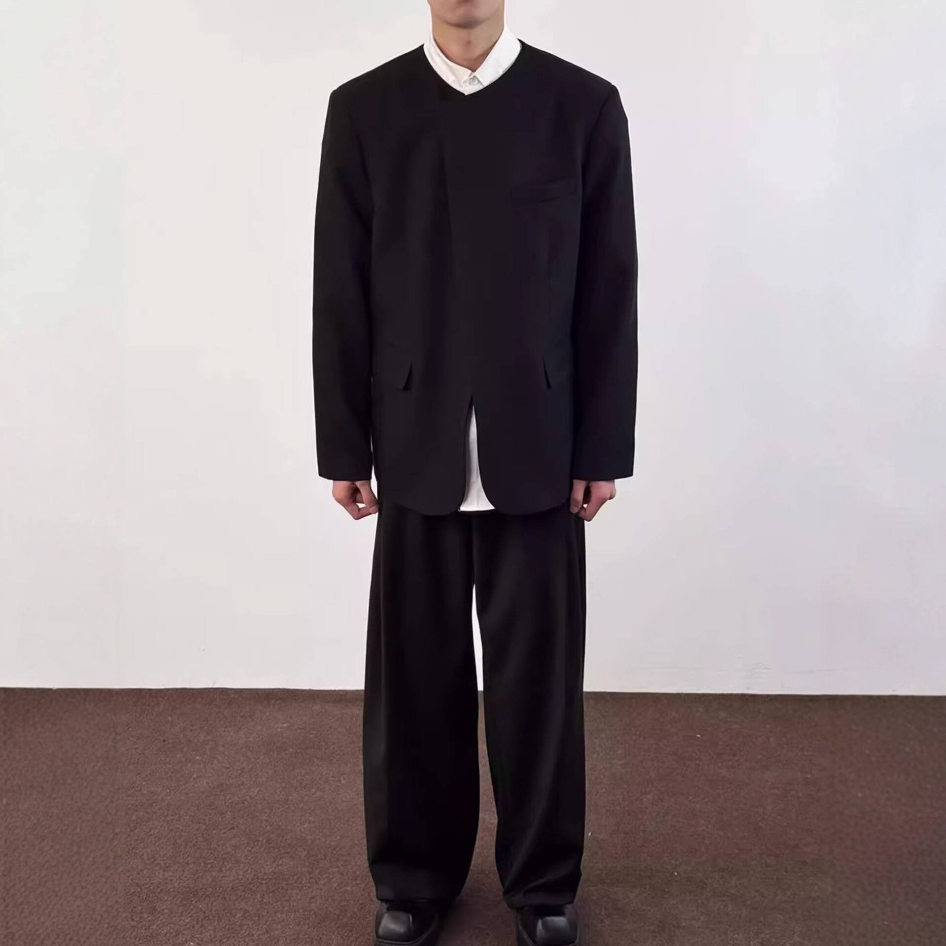 검은색