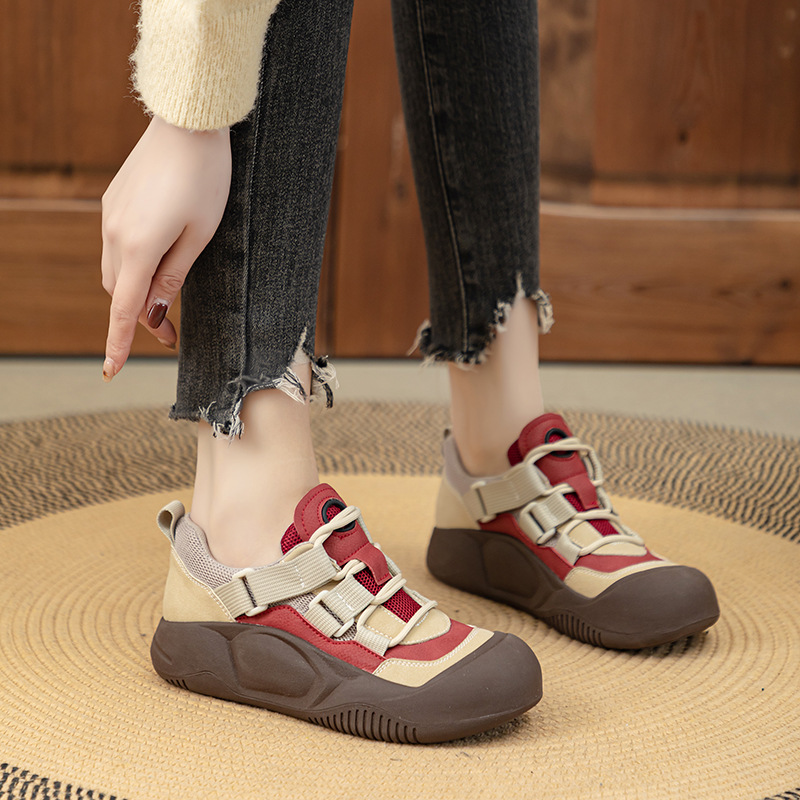 2026 Spring New Style Non-Slip Color-Blocking Lightweight Soft-Soled Versatile Casual Retro Hot-Selling Large Size Women's Shoes 41-43