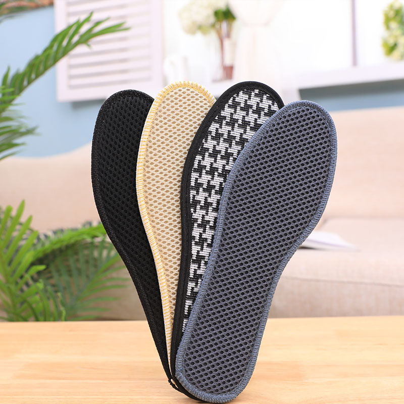 Las plantillas para hombre son absorbentes del sudor, antiolor, transpirables, cómodas, de suela blanda, plantillas ligeras, plantillas deportivas de verano con aroma a bambú y carbón vegetal.