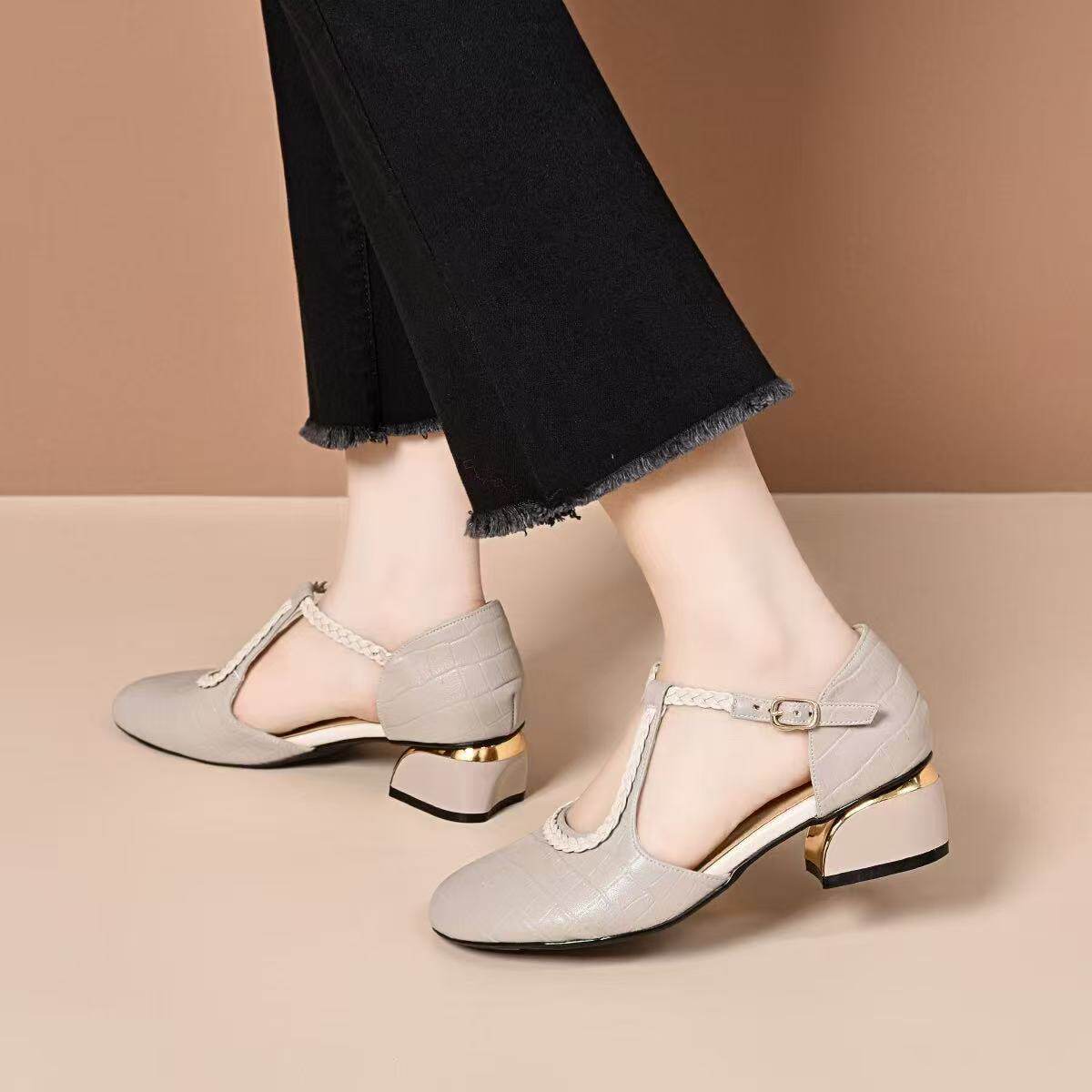 Sandal nữ quai ngang da thật gót thấp mũi tròn bít — màu đen