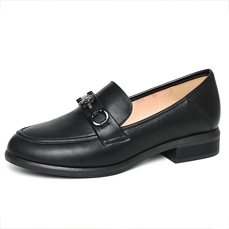 Zapatos de mujer primavera y otoño nuevos zapatos de madres zapatos de cuero de tacones planos zapatos de cuero suave zapatos de pedal lefour