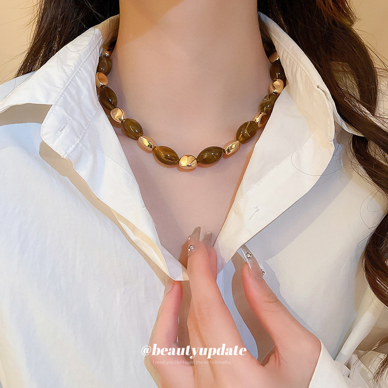 Maillard elegante resina Oval collar geométrico nicho Cadena de suéter de alta calidad de moda diaria collar de todo fósforo para las mujeres