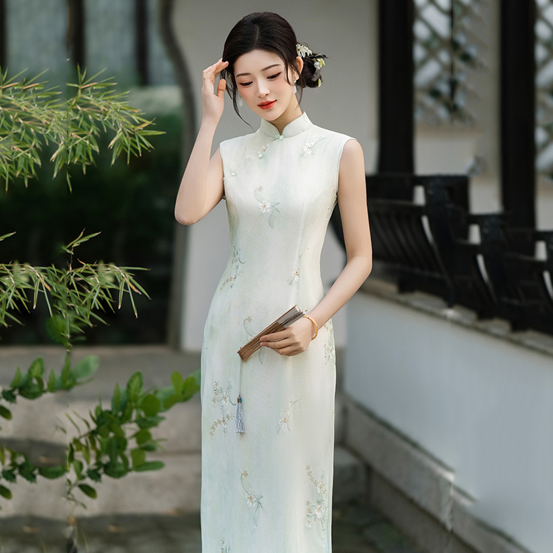 Long summer lightweight retro cheongsam sleevless