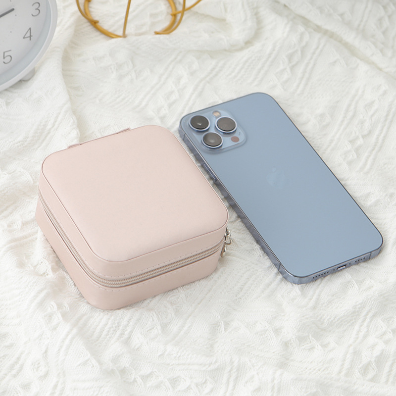 160g Weight Jewelry Boxes Classification 1 Piece Quantity Daily Occasion PU Leather Material Solid Color Pattern Simple Style Style Simple Style Solid Color Pu Leather Jewelry Boxes 1 Piece 7