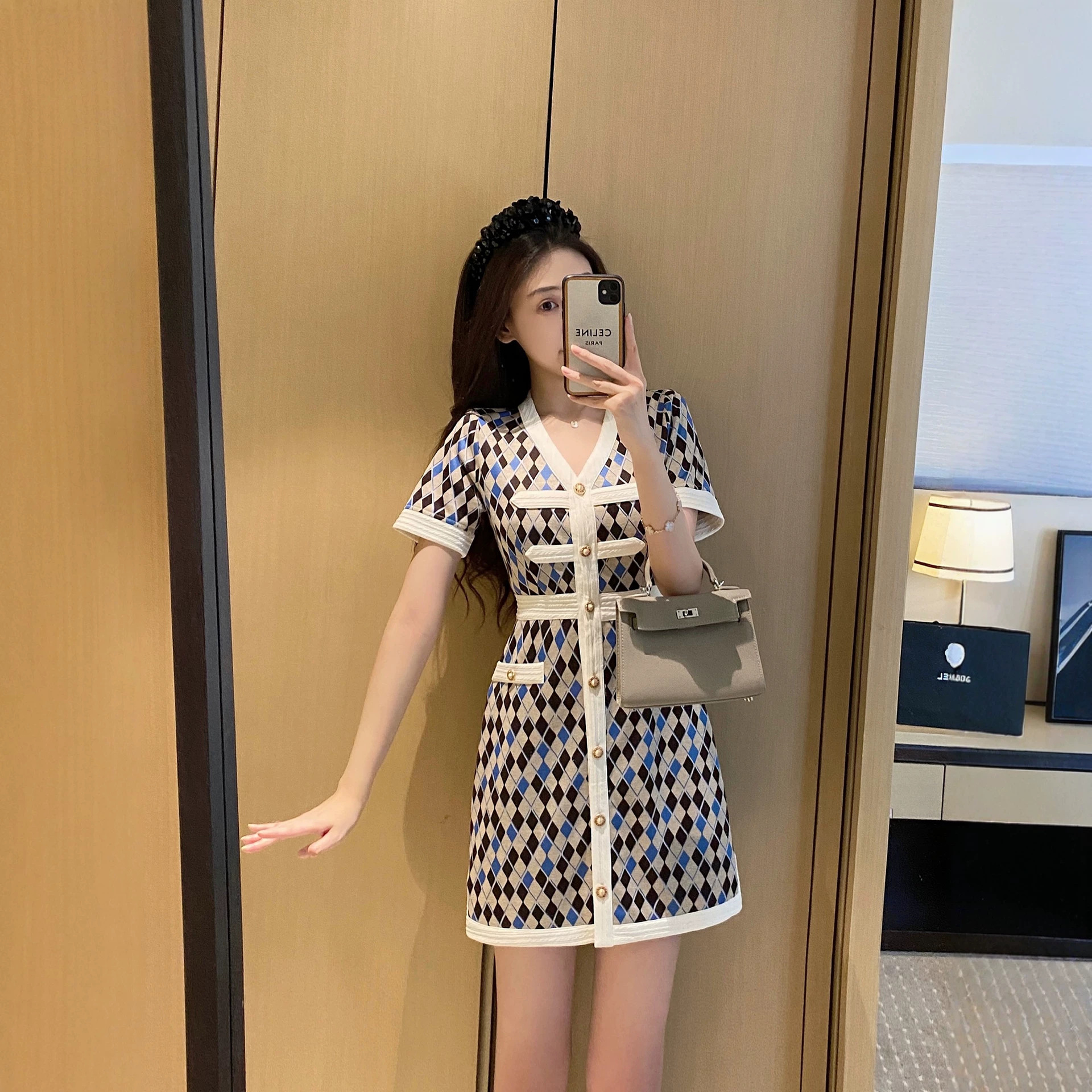 Đầm suông nữ midi phong cách tiểu thơ, thắt eo tôn dáng, họa tiết kẻ sọc — Đường kẻ chi tiết 4