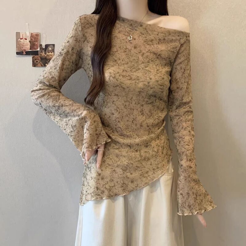 Amazon Korean Style Smudged Asymmetrical Long-Sleeved T-Shirt for Women in Autum Korean Style Loose Off-Shoulder Bottoming Shirt Top