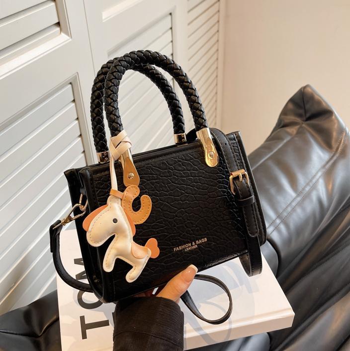 Bolso de mano transfronterizo para mujer 2025 nuevo estilo coreano simple y moderno bolso cuadrado pequeño bolso de mensajero de hombro de moda de viaje salvaje