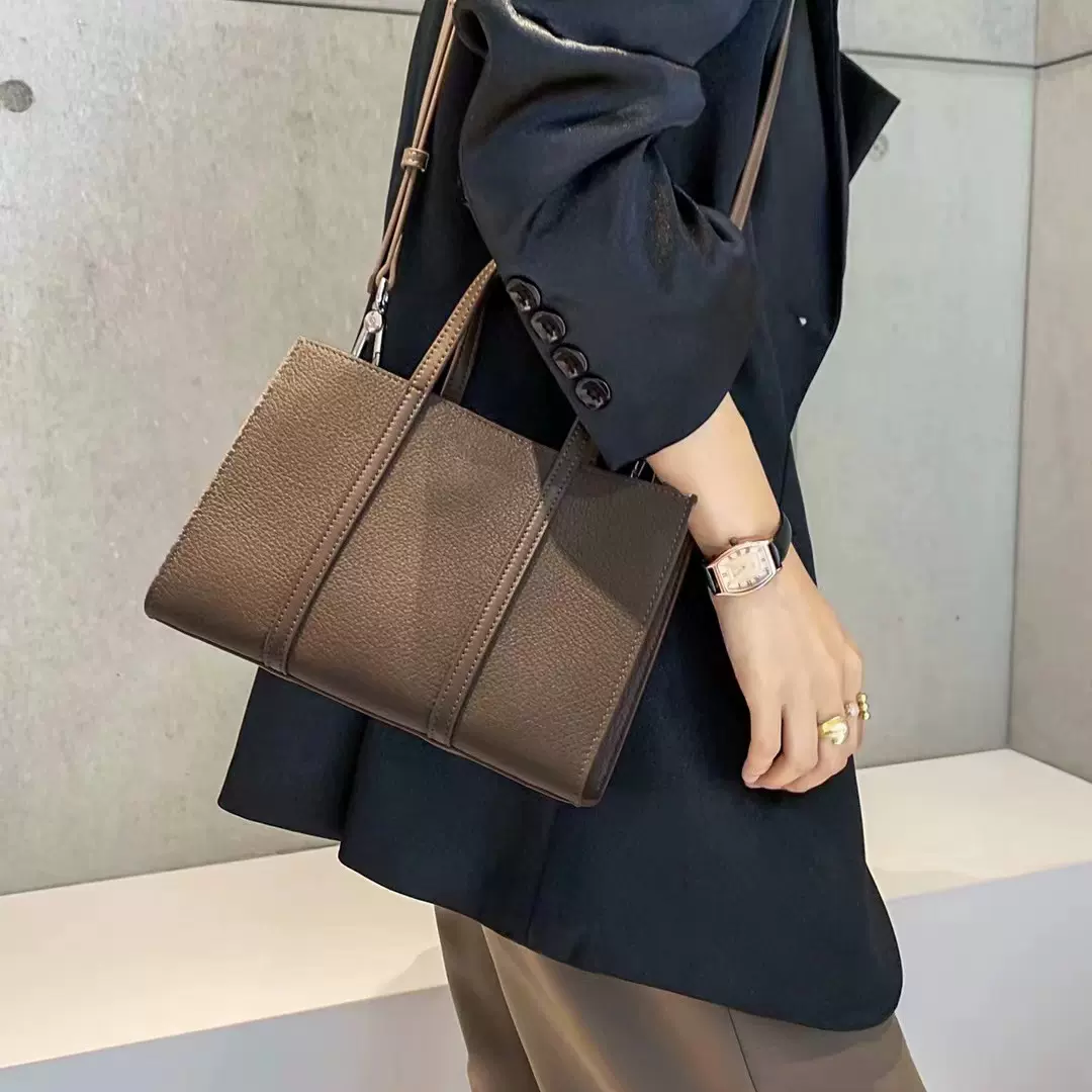 女士单肩斜挎包时尚牛皮高质感托特包真皮大容量通勤百搭手提包