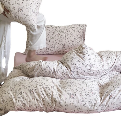 Infant knitted cotton four-piece set, close-fitting Tianzhu cotton small floral print quilt cover, soft and breathable bedding