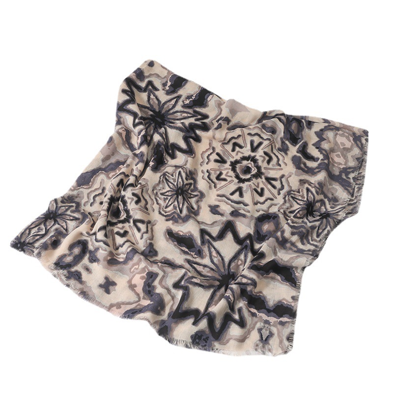 Estilo coreano de moda Líneas geométricas de algodón y lino sensación de la mano bufanda grande de viaje protector solar chal 135*135cm playa bufanda cuadrada