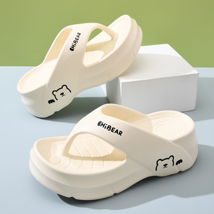 Thick-Soled Flip-Flops for Women's Summer Outer Wear, Wear-Resistant, Non-Slip Slippers for Home, Versatile, Non-Stinky Feet, High-Bottom Sandals