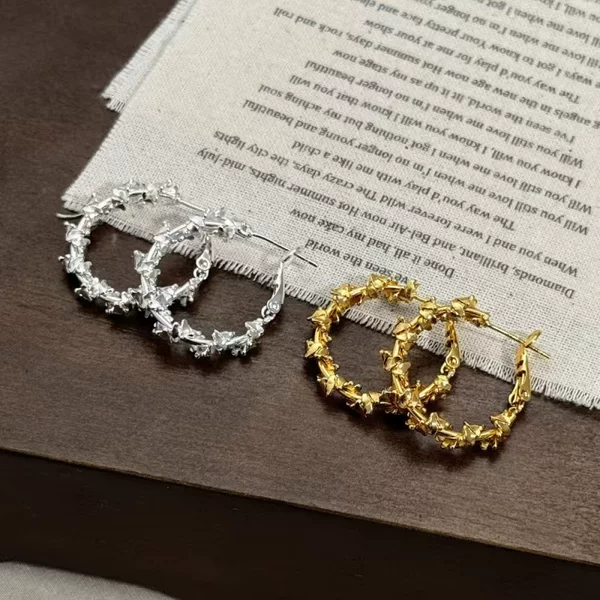 Korean Dongdaemun Small Chanel-Style Earrings for Women, Elegant and Fashionable, European and American Retro Spiral Hoop Earrings, Cross-Border Fashion and Elegance