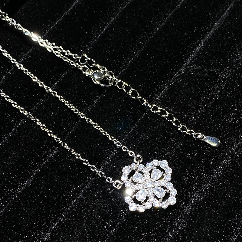 Mdalo Classic Rainbow Four-Leaf Clover Earrings for Women, 18K Plated, Simple Inlaid with Bright Zirconium Diamonds, Compact Multi-Color Set