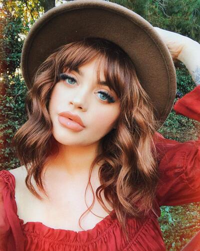 European and American medium-length curly synthetic water wave lace front wig with high-temperature silk braids, women's red wine full wig