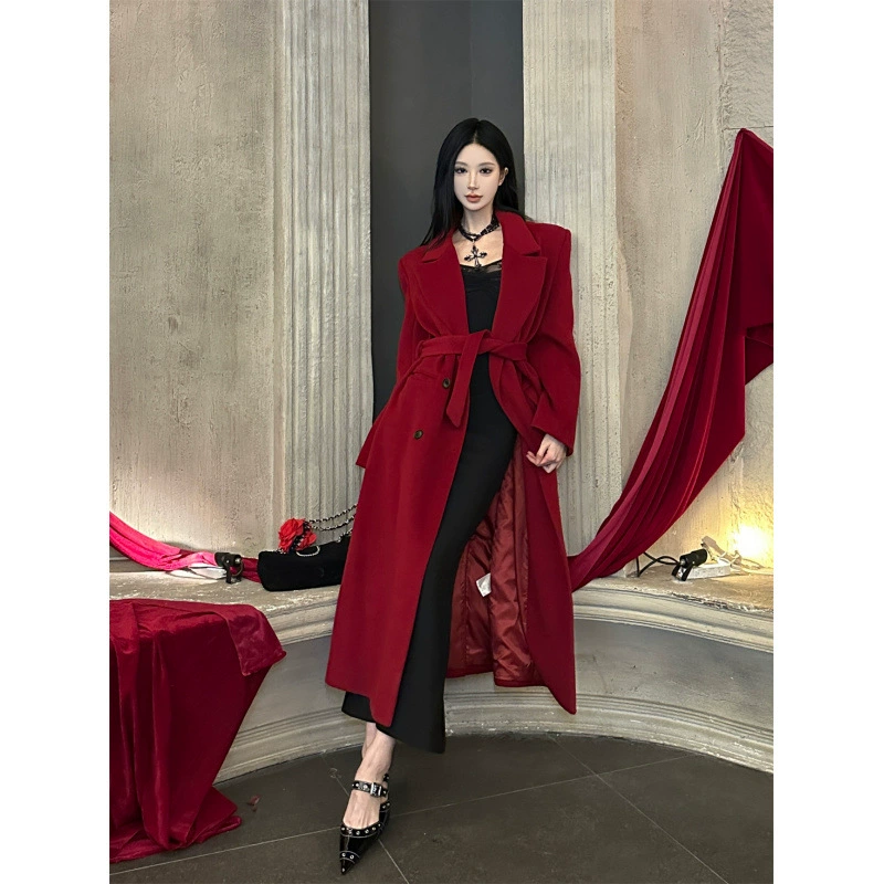 На самом деле спот свободный шнуровка