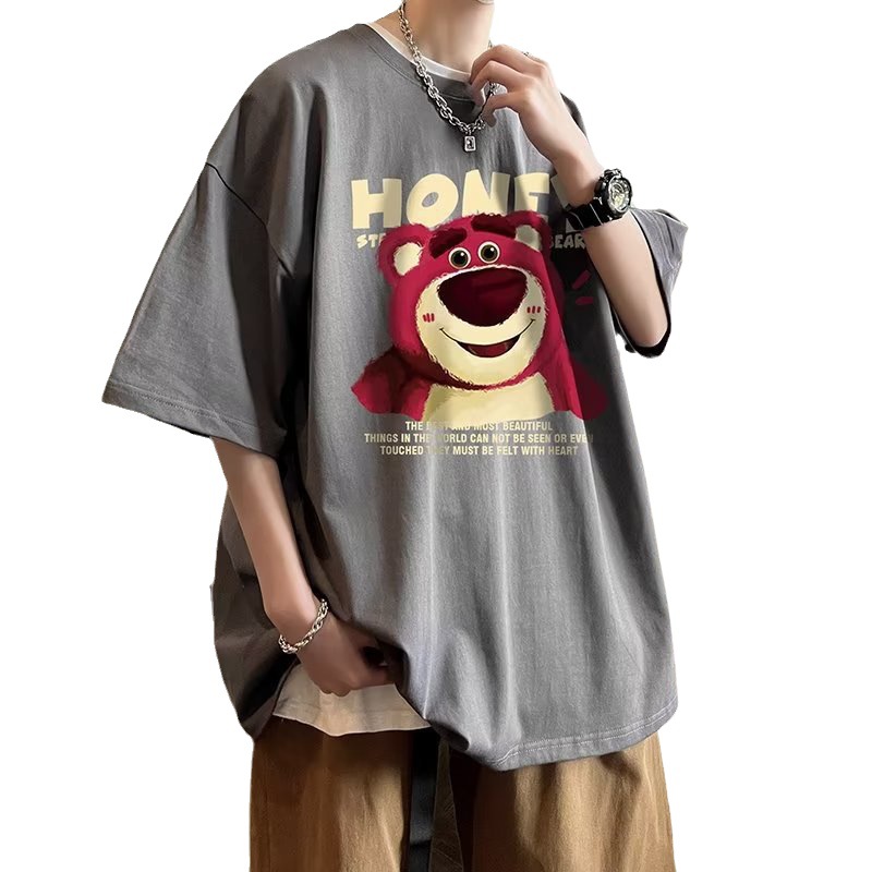 Hong Kong estilo Nueva camiseta de manga corta marca de moda de verano de los hombres fresa oso media manga camiseta americana retro suelta camiseta de los hombres de moda