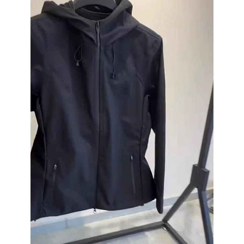 2026 New Style Hooded Slim-Fit Versatile Outdoor Windproof Waterproof Softshell Jacket for Women, Lightweight Top