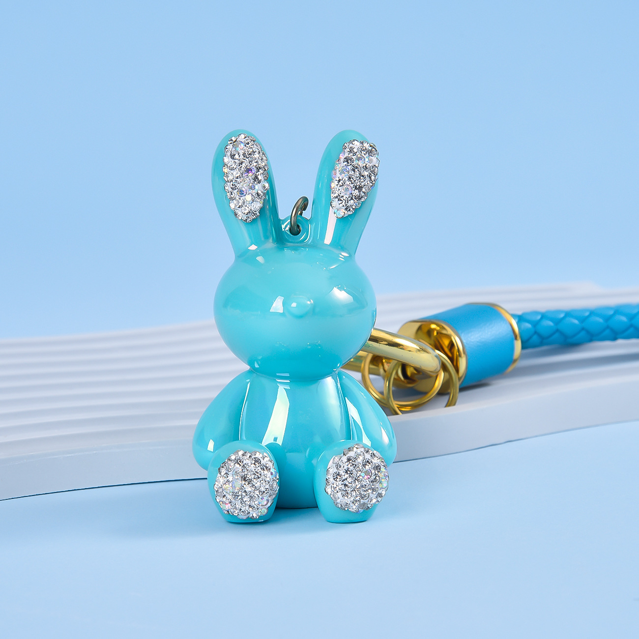 Venta directa de fábrica llavero colgante pequeño muñeca tridimensional llavero de coche mochila escolar colgante puesto al por mayor productos pequeños