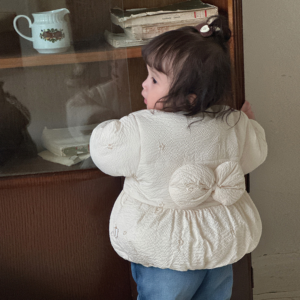 Chaqueta de algodón cálida gruesa de invierno para niñas, chaqueta de estilo occidental para bebés lindos y súper lindos, chaqueta de algodón de invierno cálida para bebés y niños pequeños