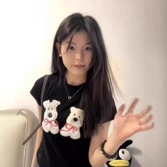 2025新型女性tシャツ夏の正面肩tシャツ女性半袖丸首ベアーtシャツ白韓系甘く痩せて見える