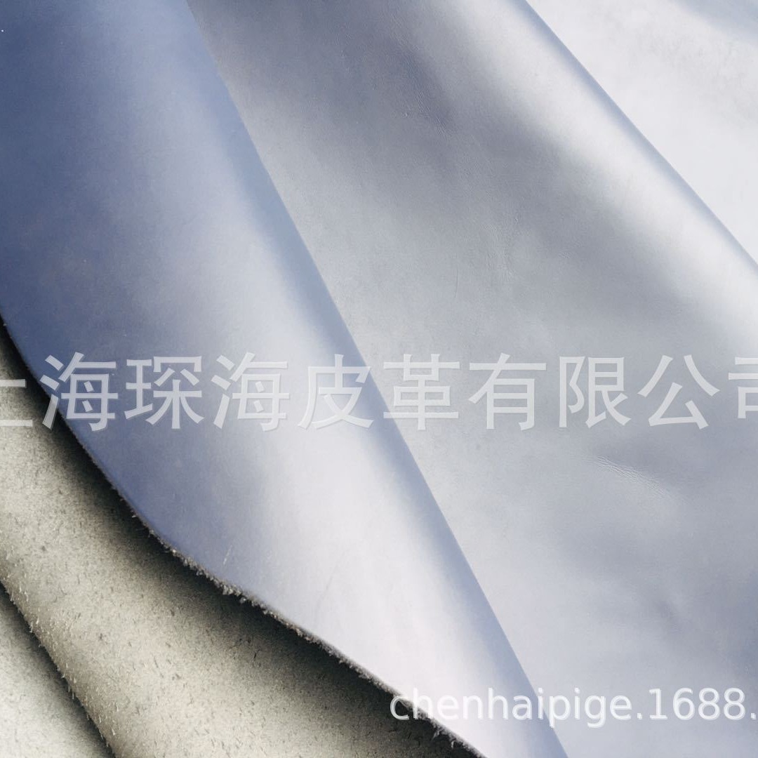 马鞍皮 头层压变牛皮 双色皮料 商标皮 头层牛皮 亚光 雾霾蓝