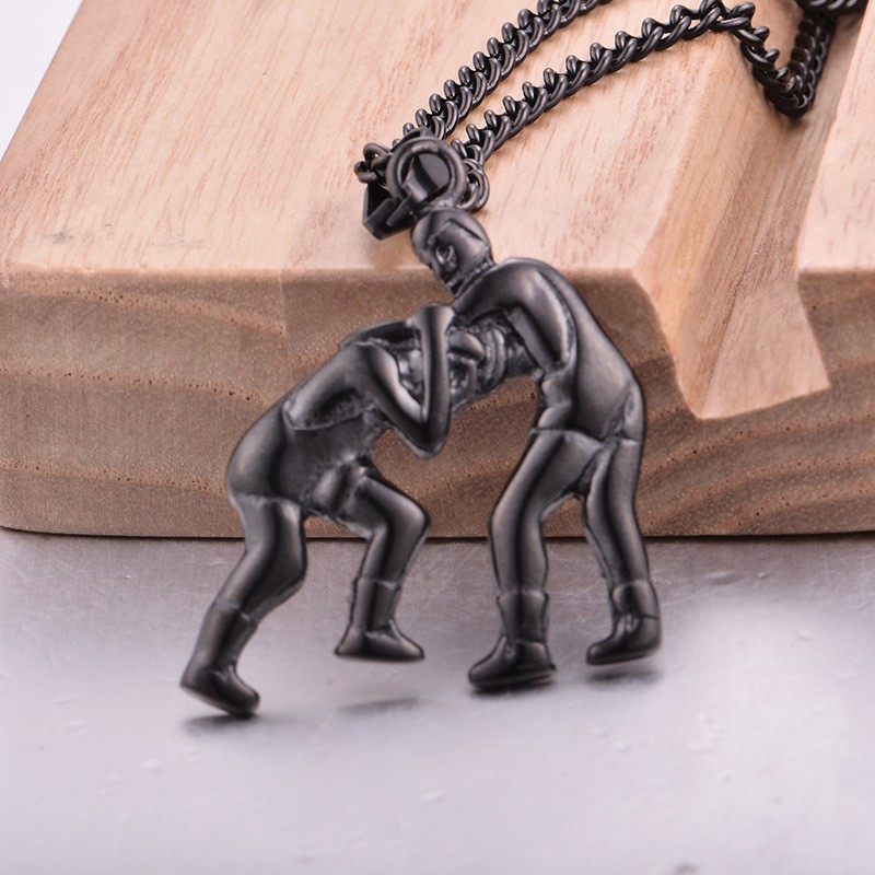Nuova serie di moda personaggio avatar sport sollevamento pesi uomo e donna ciondolo in titanio acciaio inossidabile set_voghion.com