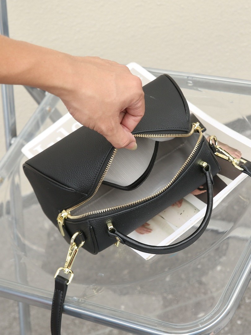 国境を越えた新作、多用途なTOGO一層牛革ボストンバッグ、欧米風クロスボディ、ハンドバッグ、トレンドのショルダーピローバッグ