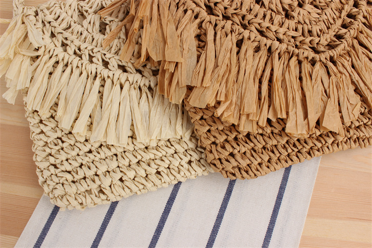 Women's Small Paper String Solid Color Cute Vacation Weave Square Zipper Straw Bag display picture 7