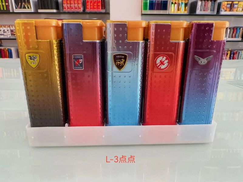 新品メタルライターL3、絵画入り、直噴式、防風、メーカー直販、義烏電子防風ライター|undefined