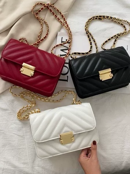 2025 New Trendy Women's Fashion Quilted Embroidery Shoulder Crossbody Bag Versatile Chain Internet Celebrity Small Square Bag