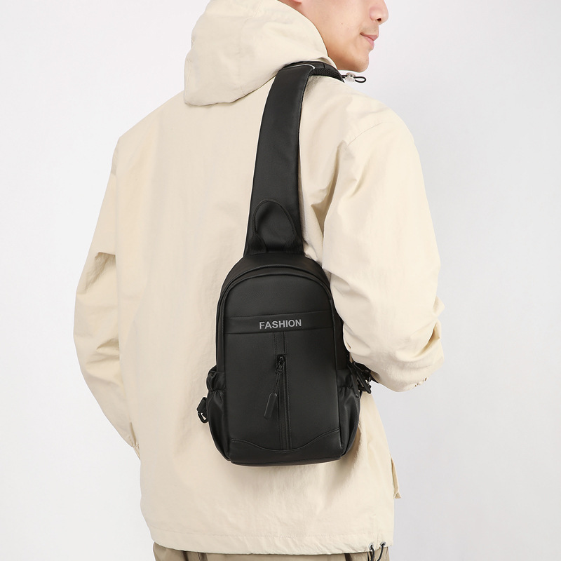 Comercio exterior nuevo bolso de pecho de hombre, moda simple de viaje, bolso de hombro portátil, bicicleta deportiva portátil, bolso de mochila universal