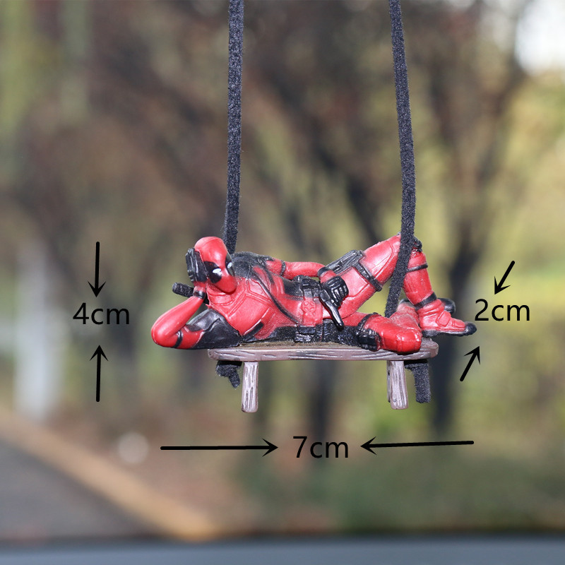 Columpio pato serie Deadpool coche retrovisor espejo colgante pequeño barato hecho a mano muñeca coche adornos para la lectura