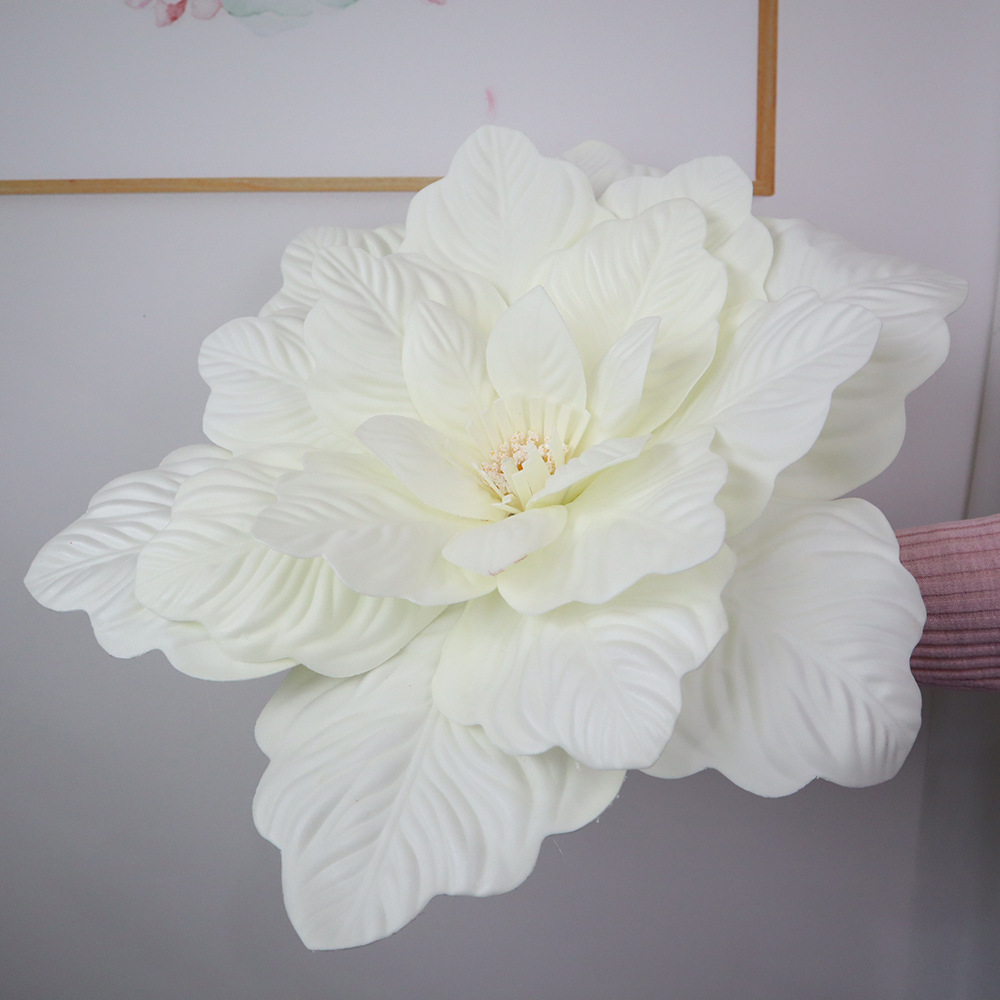 유백색 약 30cm