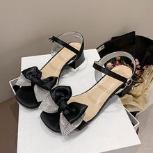 拼接方头凉鞋女2025夏季新款镂空水钻蝴蝶结中跟高跟鞋一字带时尚