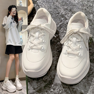 Small White Shoes Women's Thick Sole Platform Cake Bottom 2025 Spring New Internet Celebrity Explosions Sports Torre Shoes Small Tall Shoes