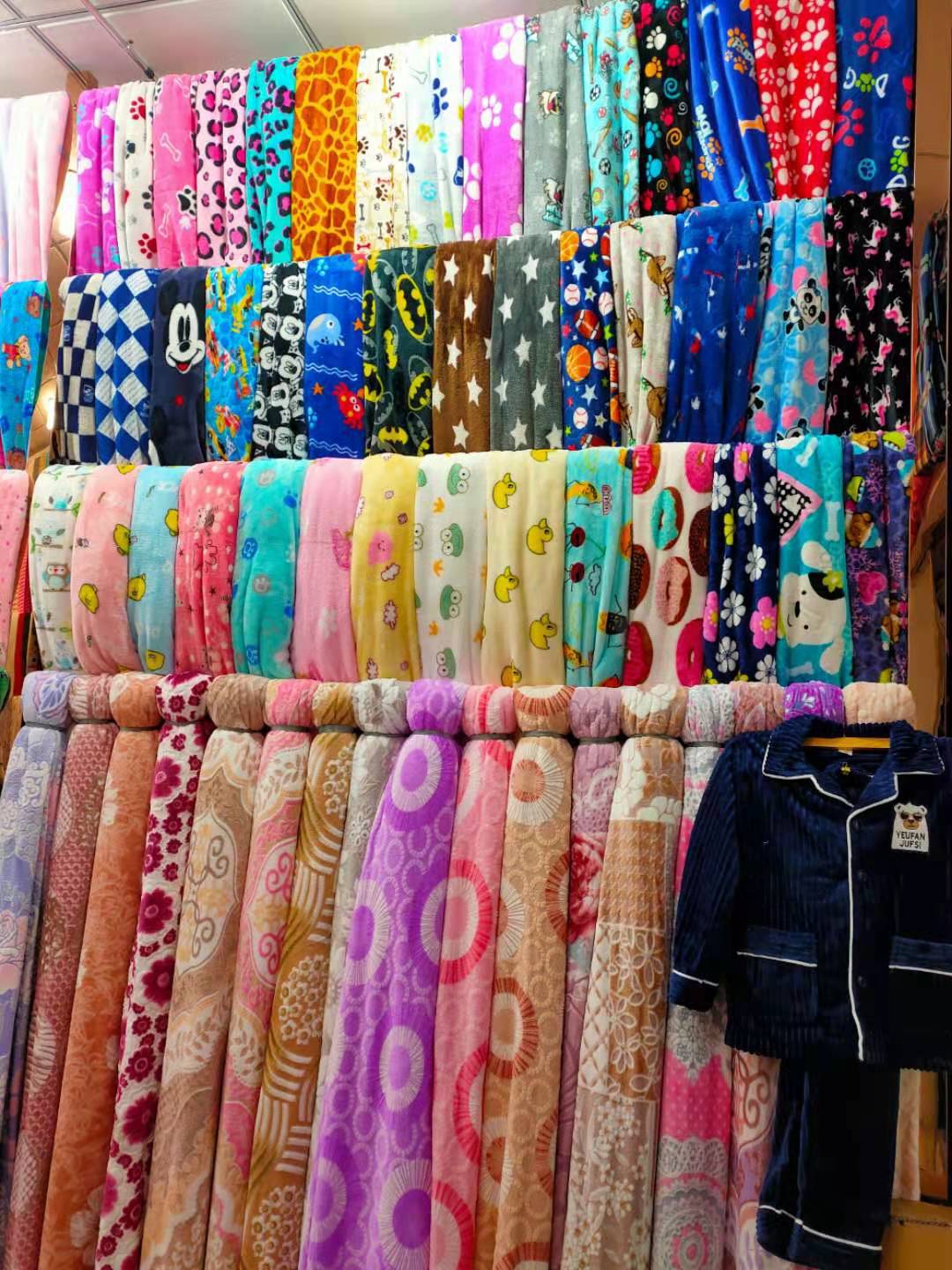 绍兴强润纺织供应双面法兰绒 印花水貂绒面料 秋冬款睡衣布料